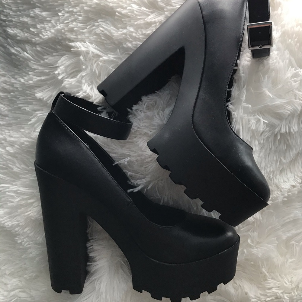 Forever 21 Shoes
